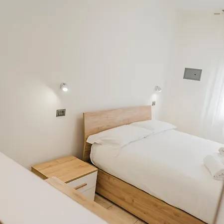 Rife House - 10 Min Da Fiera & Wi-fi Apartment