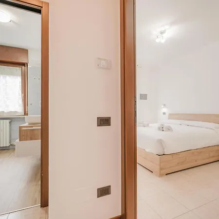 Rife House - 10 Min Da Fiera & Wi-fi Apartment