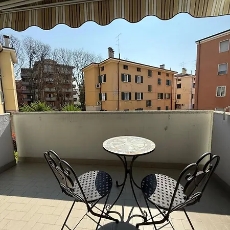 Apartment Rife House - 10 Min Da Fiera & Wi-fi Verona